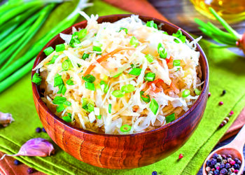 Хрумка квашена капуста: класична, ніжна та з яблуками