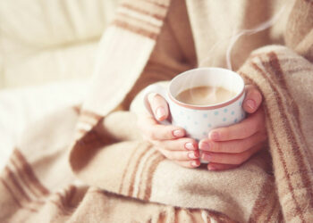 Як зігрітися, коли в квартирі холодно — поради від МОЗ