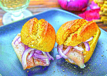 Бутерброд з оселедцем: голландський фастфуд за рецептом Євгена Клопотенка