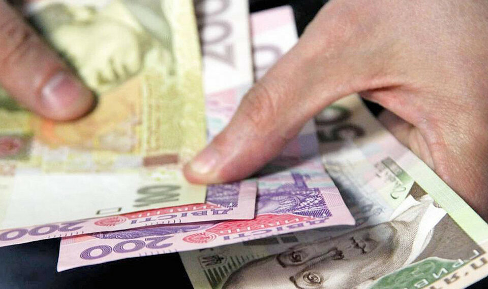 Внутрішні переселенці мають право на отримання всієї накопиченої суми грошової допомоги