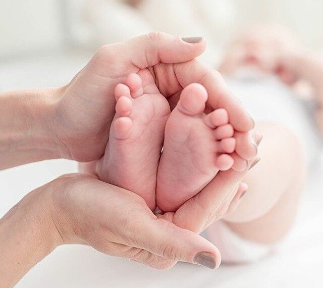 Як прописати новонароджену дитину, якщо її батьки зареєстровані на тимчасово окупованій території?