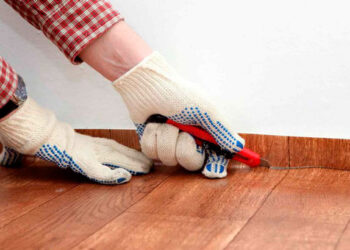 Як укладати лінолеум самотужки: 3 поради