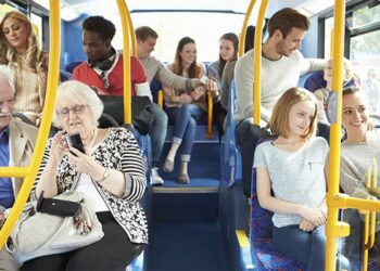 Як налаштувати людину старшого віку на переїзд: поради психолога