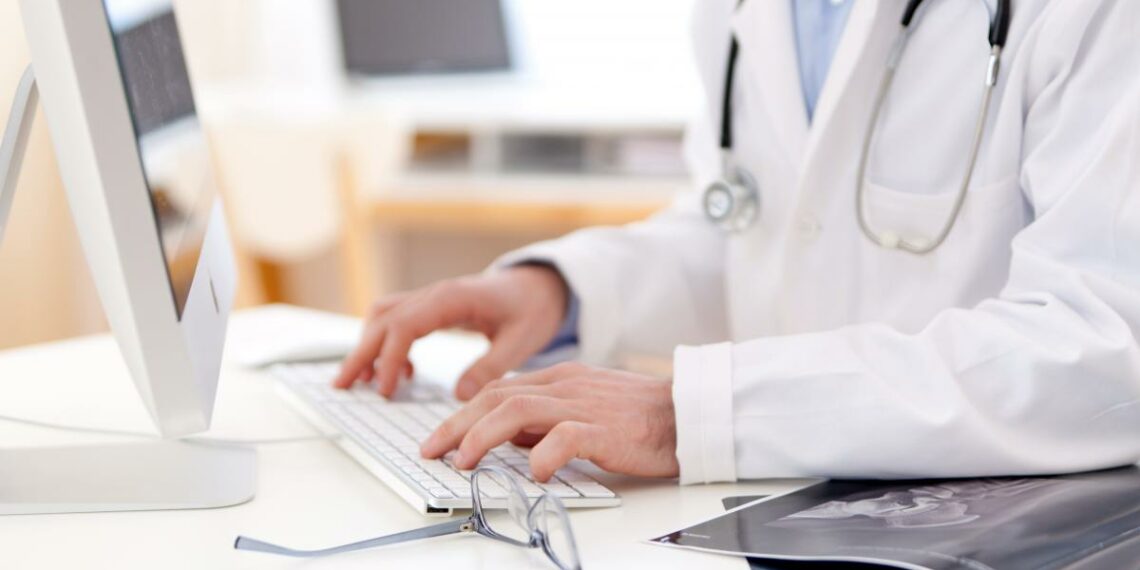 Що робити, якщо в медзакладах немає світла?