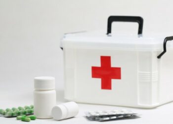 Що робити, якщо під час знеструмлення потрібна медична допомога: поради МОЗ