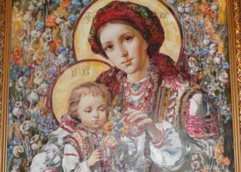 Чи можна вважати канонічними ікони, на яких святі зображені у вишиванках?