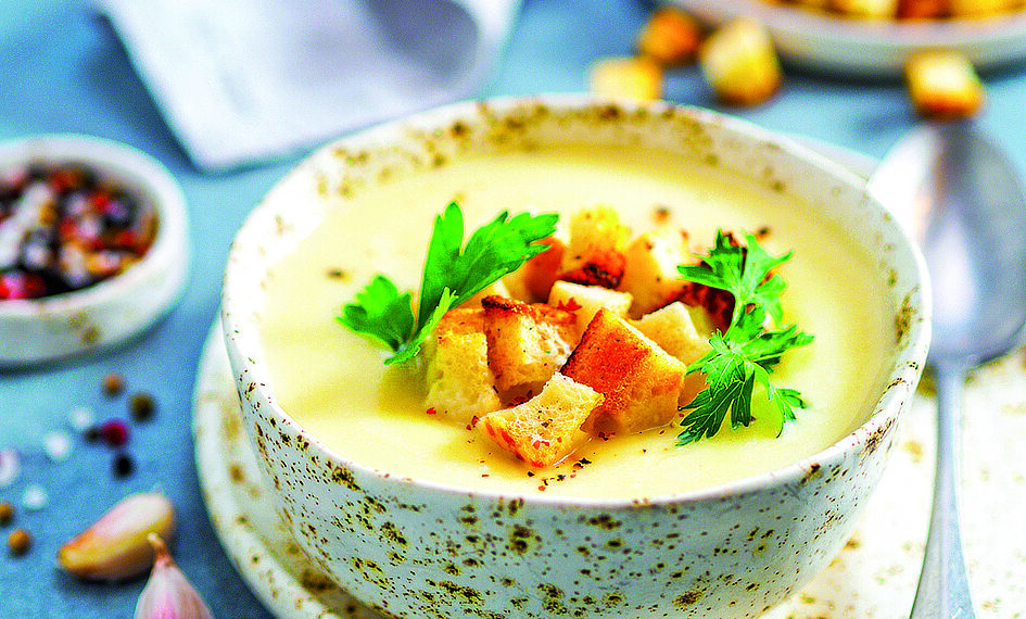 Зігріваючі супи для зимового меню: картопляний суп-пюре, із сирними кульками, польський розсольник