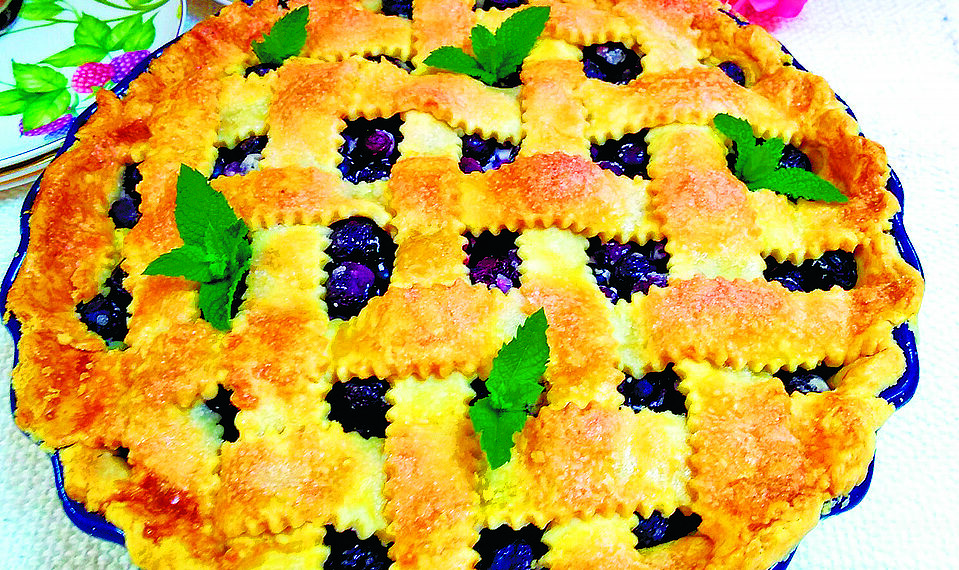 Ароматні пироги з ягідними начинками