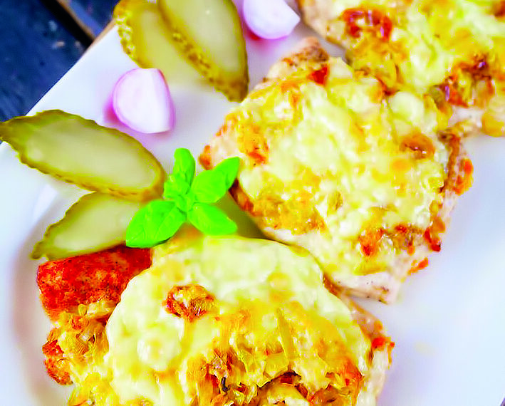 Відбивні в білому соусі