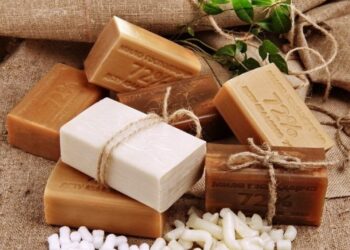 Чи можна використовувати господарське мило для миття голови чи рук?