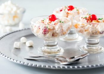 Як зробити бюджетні вершки для десертів