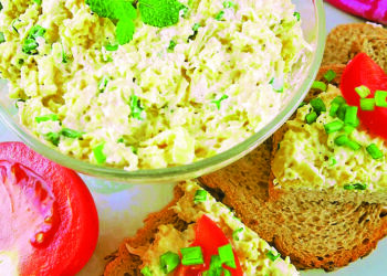 Що намастити на хліб? 4 бутербродні намазки