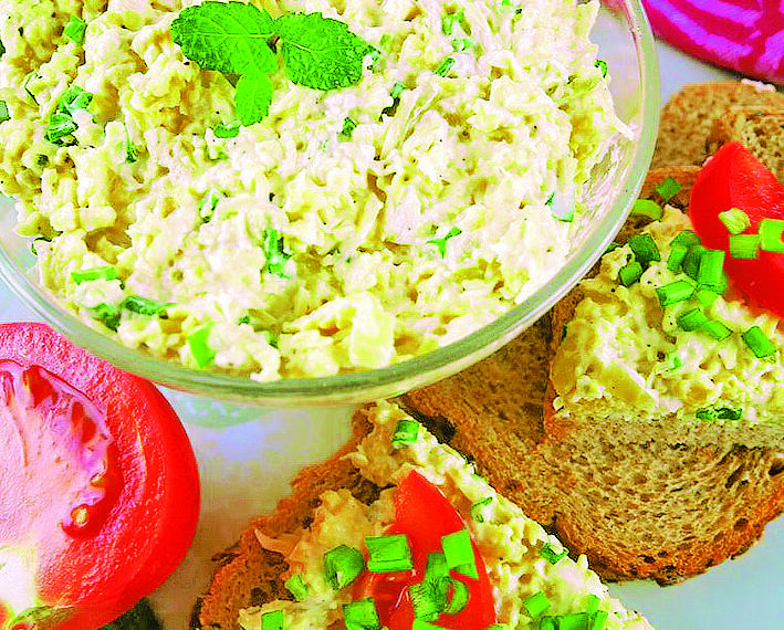 Що намастити на хліб? 4 бутербродні намазки