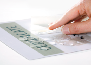 Чи можна ламінувати документи?