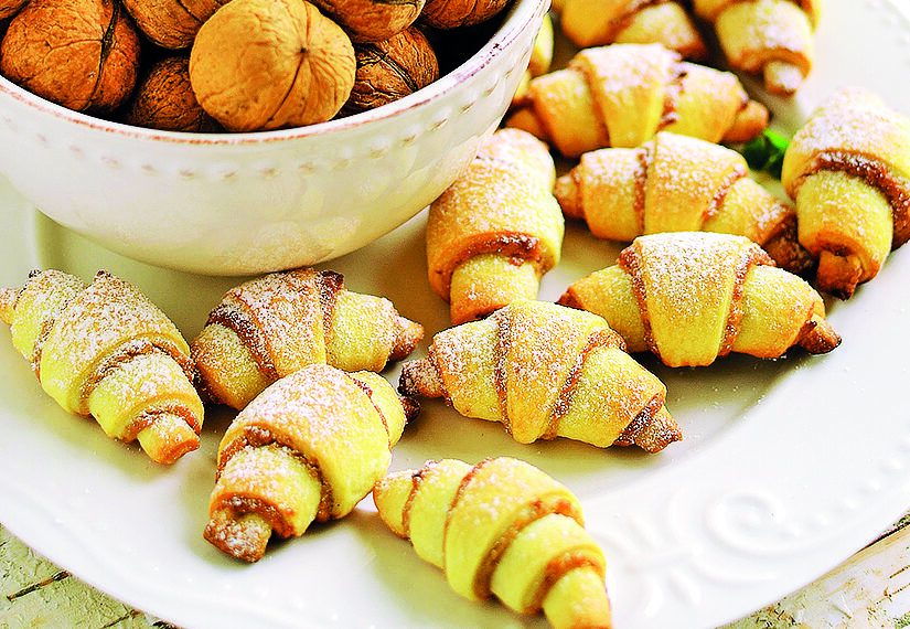 Закарпатські кіфлики з горішками