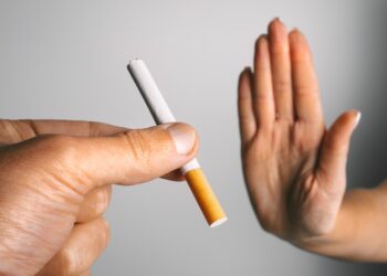 Якщо курять у заборонених місцях