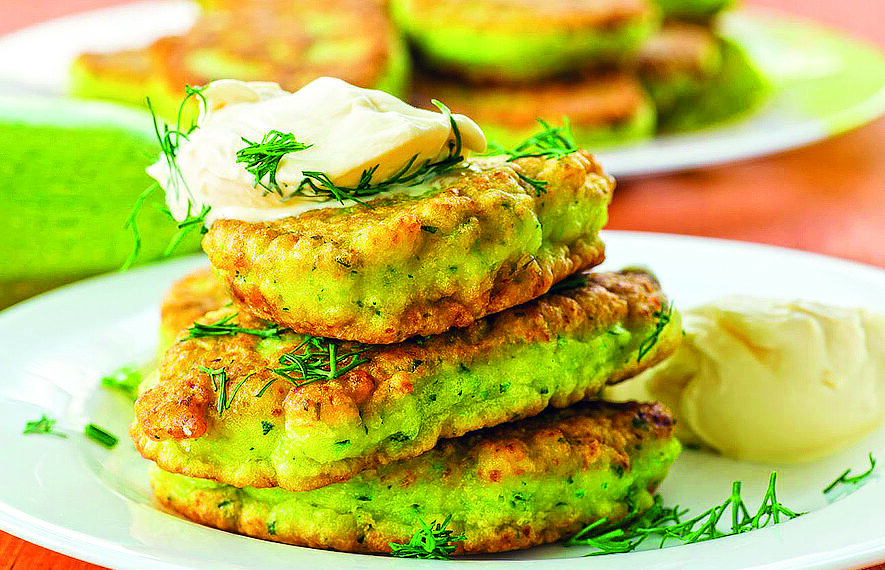 Кабачкові оладки з вівсяними пластівцями