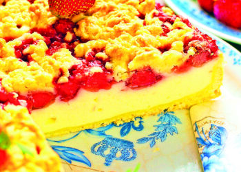 Львівський сирник із полуницею