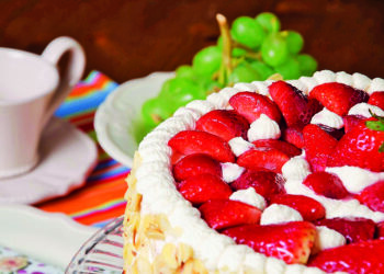 Бісквітно-пісочний торт «Каприз панянки»