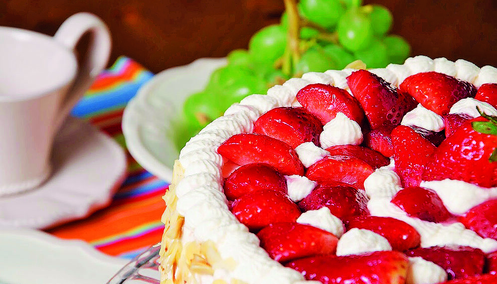 Бісквітно-пісочний торт «Каприз панянки»