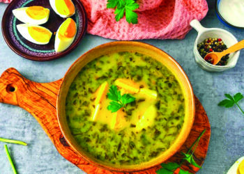 Щавлевий суп із вершковим сиром