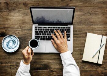 Остерігайтеся шахраїв