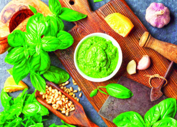 Соус песто: і шлунок потішить, і здоров’я зміцнить