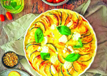 Кабачки, запечені під вершками