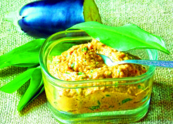 Баклажанна ікра з плавленим сиром