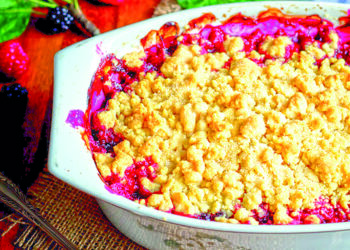 Найпростіший пиріг з ягодами