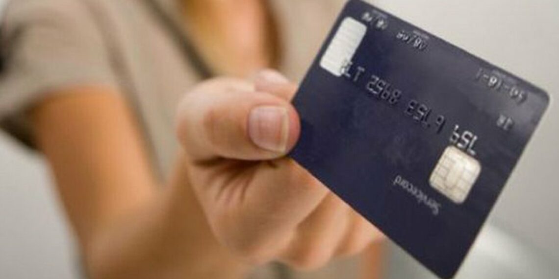 Чи повідомляти Пенсійний фонд, якщо замінили картку