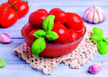 Томати у власному соку