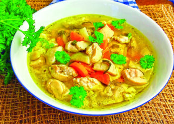 Курячий суп із галушками