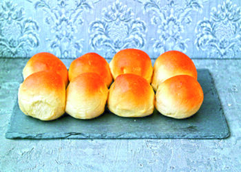 Апетитні та пухкі пампушки до борщу