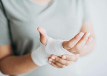 Медична допомога при травмах є безоплатною