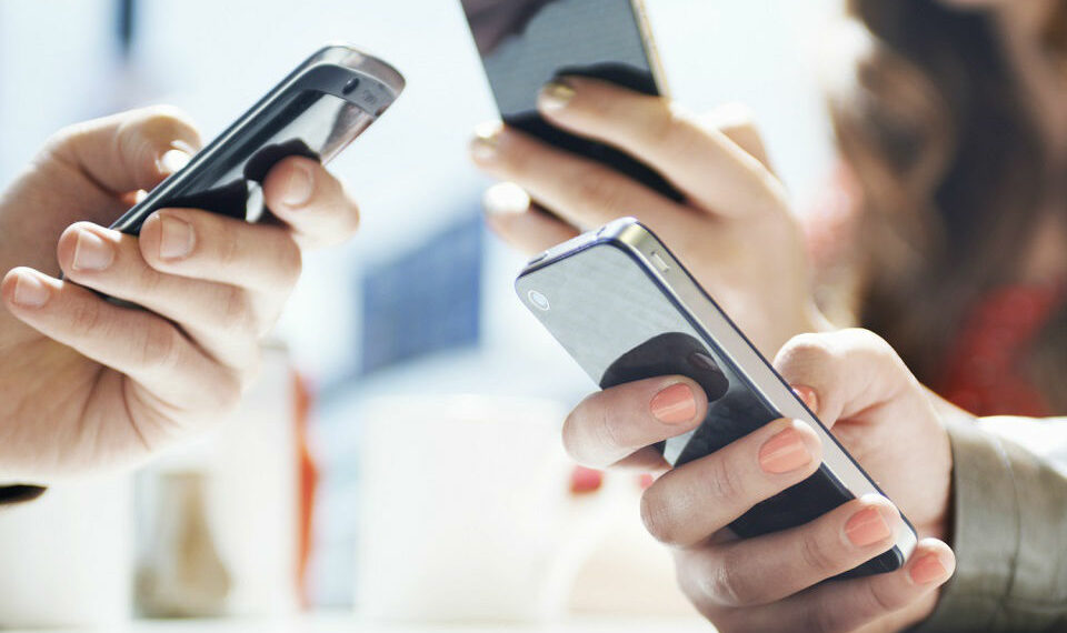 Маєте сторінки в соцмережах? Захистіть їх