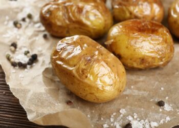 Картопля в кожушку — для здоров’я вашого серця