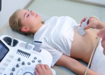 Поліпи в жовчному: чи можна вилікувати без операції