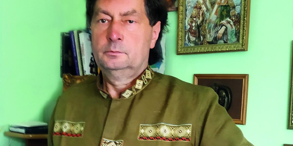 Микола Симчич: “Сорочку вишивану на чисту душу й тіло одягають”