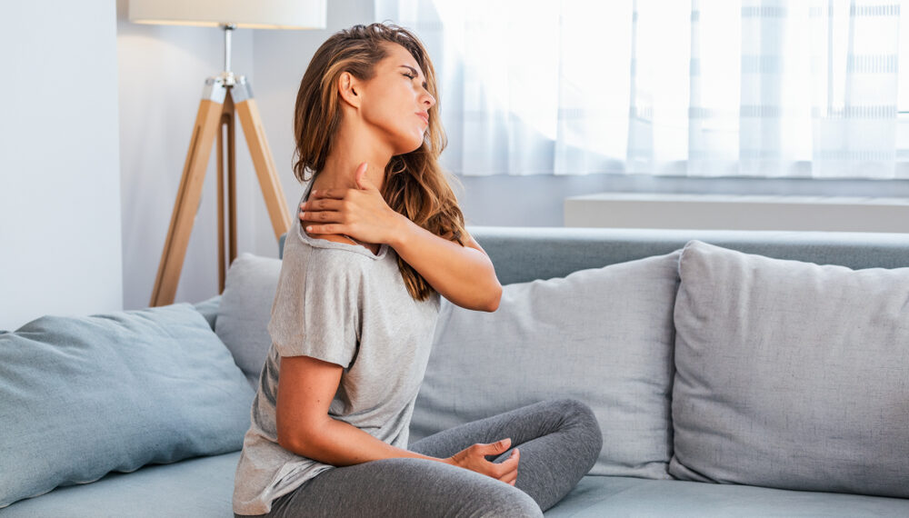 Міозит — про що сигналізує біль у шиї та попереку