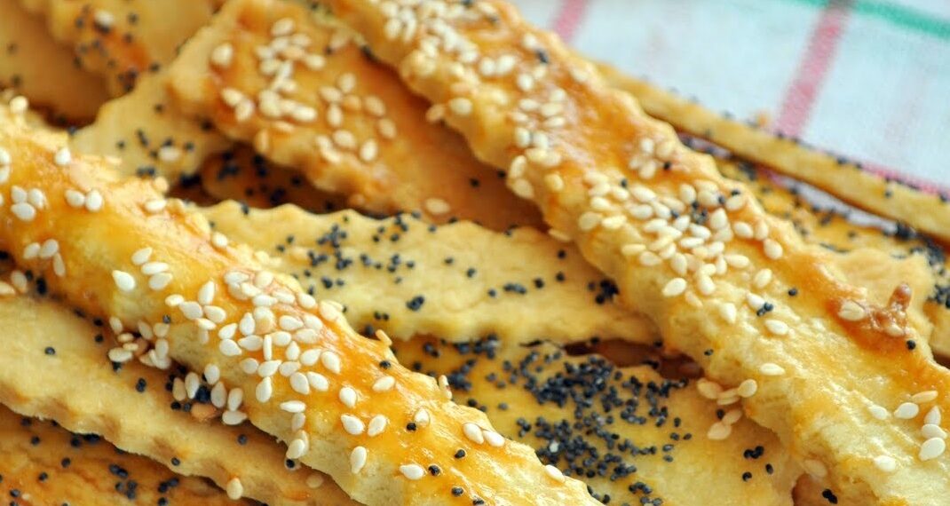 Хрусткі палички з цибулею