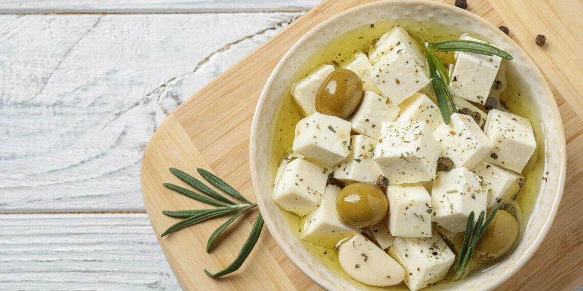 Маринована бринза