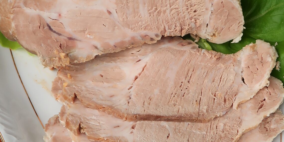 Соковита буженина без духовки