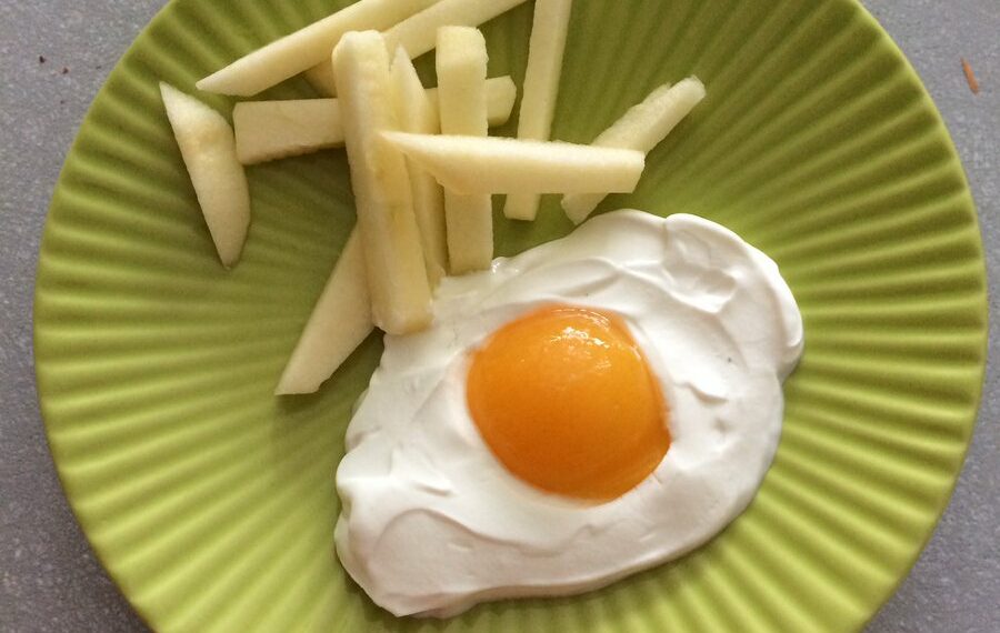 Десерт «Яєчня»