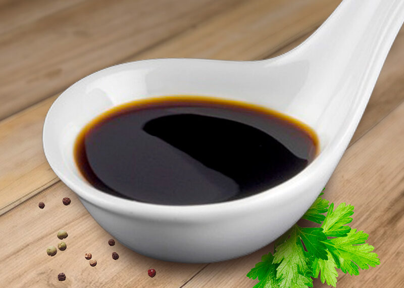 Замість солі: які страви покращить соєвий соус