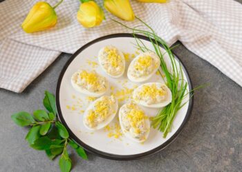 Чим нафарширувати яйця