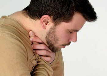 Людина подавилася: що робити?