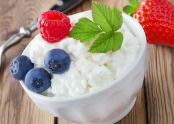 Домашній сир без кислинки