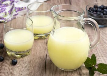 Чим корисна молочна сироватка