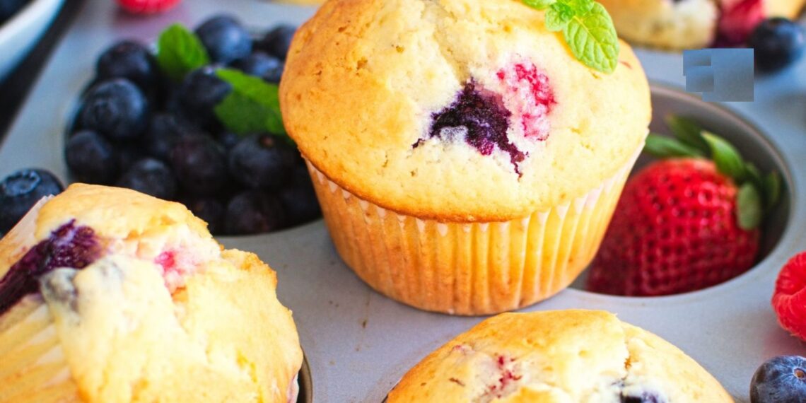 Універсальні кекси з ягодами